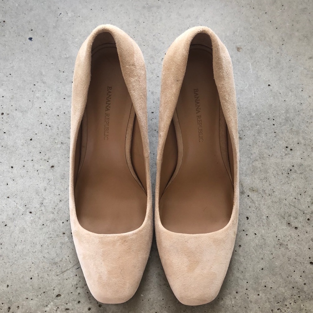 Banana Republic Pumps